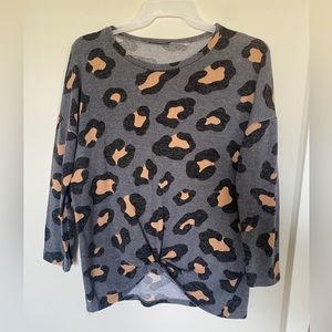 BOMBOM Grey Leopard Long Sleeve Top